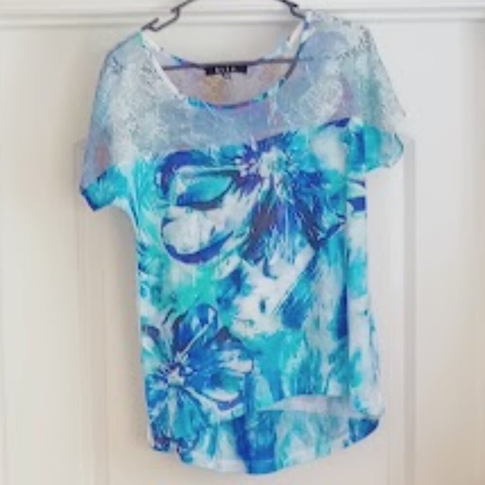 Blouse Women's B.L.E.U. Sixe Medium with Lace and Beads